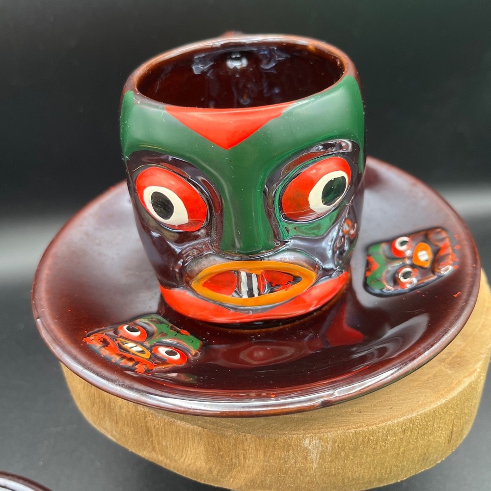 Vtg VICTORIA CERAMICS Tiki Totum Demitasse Cup & Saucer Japan Set of Two 60s - Picture 2 of 12